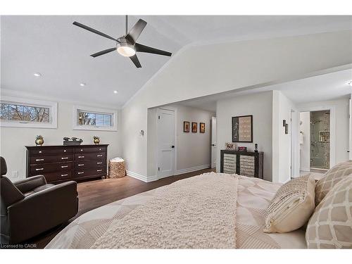 18 Pittsford Close, Waterloo, ON - Indoor Photo Showing Bedroom