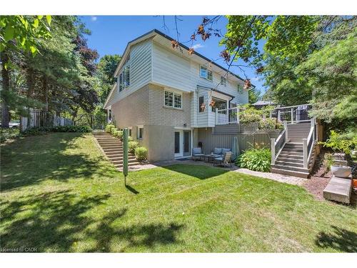 18 Pittsford Close, Waterloo, ON - Outdoor