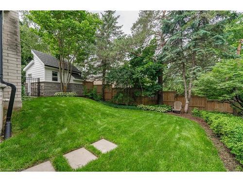 18 Pittsford Close, Waterloo, ON - Outdoor