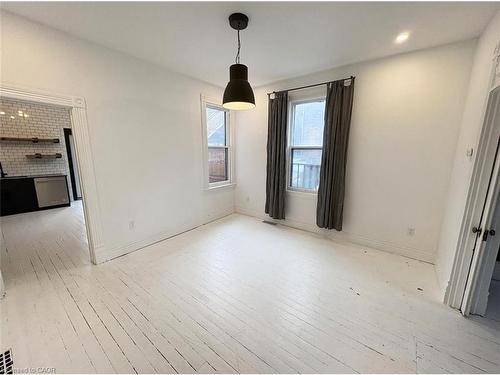 164 Catharine Street N, Hamilton, ON - Indoor