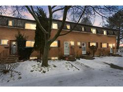 30-1440 Garth Street  Hamilton, ON L9B 1R6