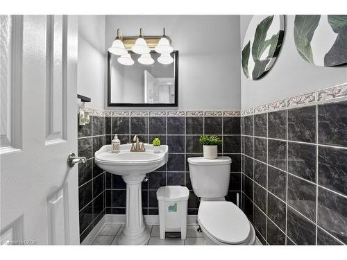 39 Pinebrook Circle, Caledon, ON - Indoor Photo Showing Bathroom