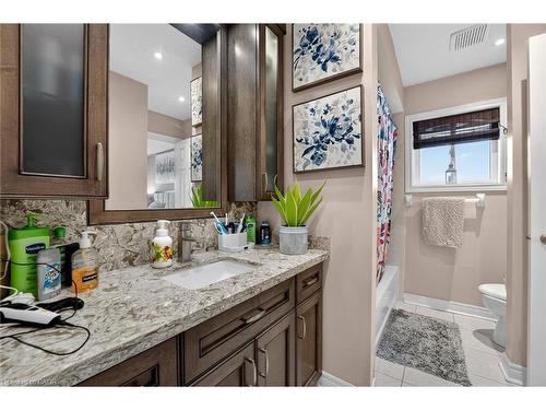 39 Pinebrook Circle, Caledon, ON - Indoor Photo Showing Bathroom