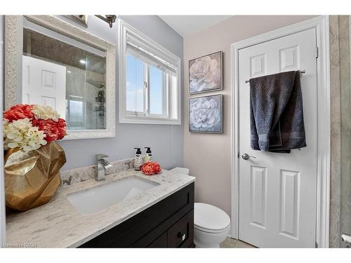 39 Pinebrook Circle, Caledon, ON - Indoor Photo Showing Bathroom
