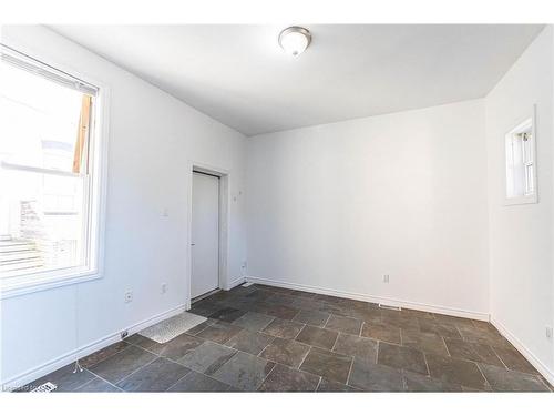 1-265 Main Street W, Hamilton, ON - Indoor Photo Showing Other Room