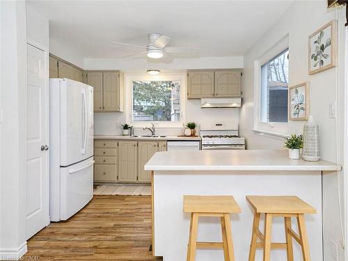 655 Lomond Crescent, Burlington, ON - Indoor Photo Showing Kitchen With Double Sink