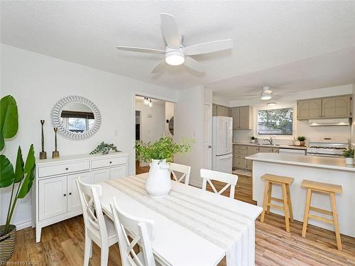 655 Lomond Crescent, Burlington, ON - Indoor Photo Showing Dining Room