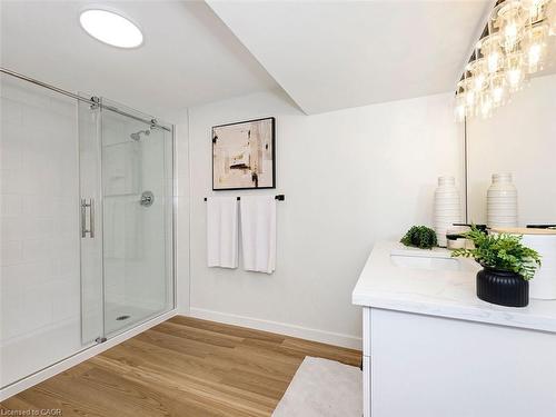 655 Lomond Crescent, Burlington, ON - Indoor