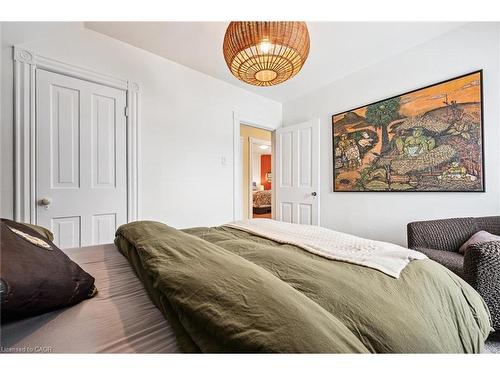 64 Wilhelm Street, Kitchener, ON - Indoor Photo Showing Bedroom