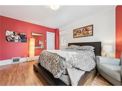 64 Wilhelm Street, Kitchener, ON - Indoor Photo Showing Bedroom