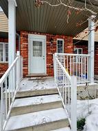 9-55 Mooregate Crescent  Kitchener, ON N2M 0A6