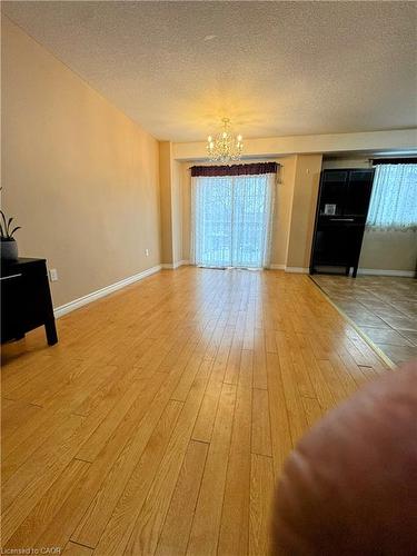 9-55 Mooregate Crescent, Kitchener, ON - Indoor