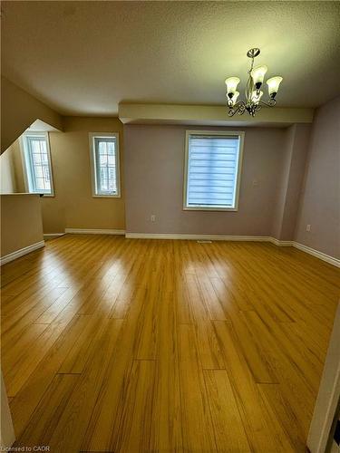 9-55 Mooregate Crescent, Kitchener, ON - Indoor Photo Showing Other Room