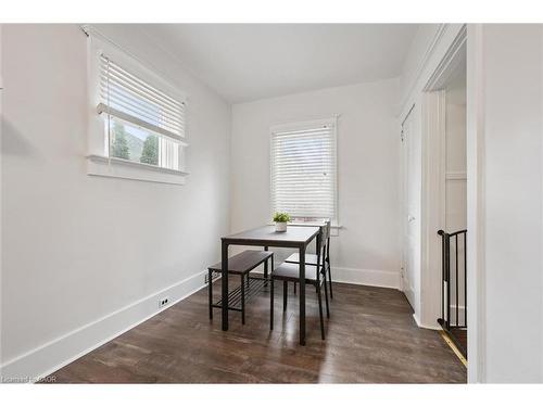 262 Madison Avenue S, Kitchener, ON - Indoor