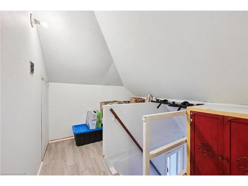 262 Madison Avenue S, Kitchener, ON - Indoor Photo Showing Other Room