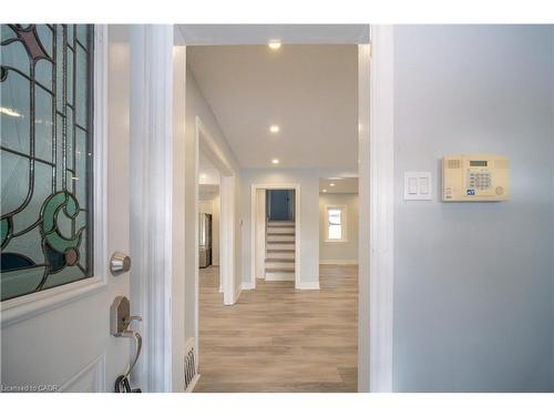 10 Monroe Street, Cambridge, ON - Indoor Photo Showing Other Room