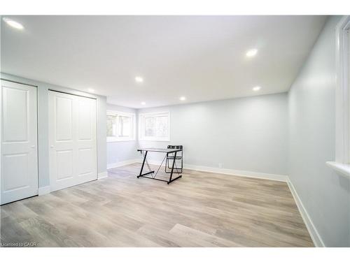 10 Monroe Street, Cambridge, ON - Indoor Photo Showing Other Room
