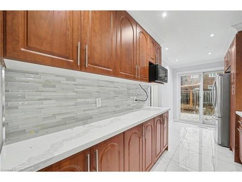 993 Lucerne Crescent, Mississauga, ON - Indoor Photo Showing Other Room