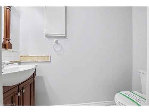 993 Lucerne Crescent, Mississauga, ON - Indoor Photo Showing Bathroom