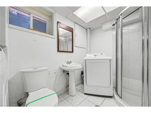 993 Lucerne Crescent, Mississauga, ON - Indoor Photo Showing Laundry Room