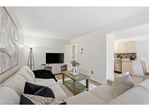 122 Vennio Lane, Hamilton, ON - Indoor