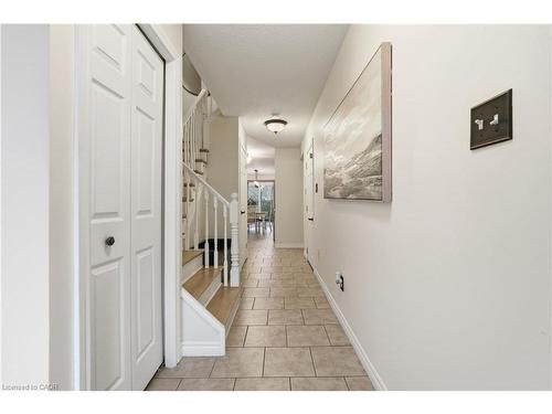 122 Vennio Lane, Hamilton, ON - Indoor Photo Showing Other Room