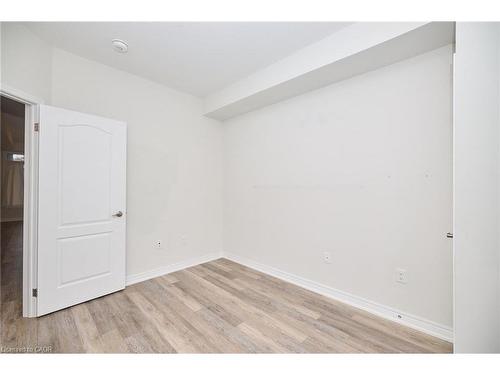7-5016 Serena Drive, Beamsville, ON - Indoor Photo Showing Other Room