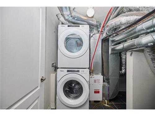7-5016 Serena Drive, Beamsville, ON - Indoor Photo Showing Laundry Room