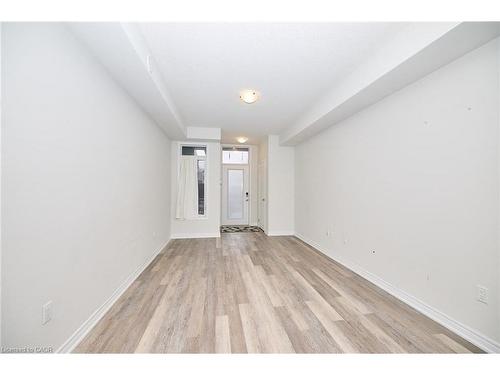 7-5016 Serena Drive, Beamsville, ON - Indoor Photo Showing Other Room