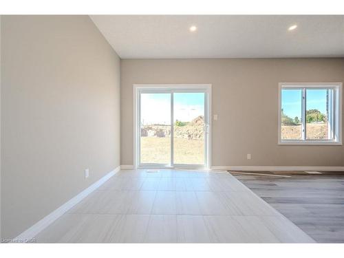 423 Woolwich Street, Waterloo, ON - Indoor Photo Showing Other Room