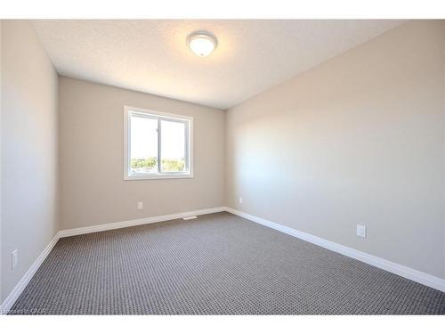 423 Woolwich Street, Waterloo, ON - Indoor Photo Showing Other Room