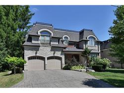 1569 Glenhill Crescent  Mississauga, ON L5H 3C4