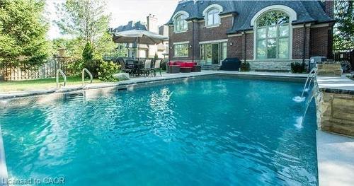 1569 Glenhill Crescent, Mississauga, ON - Outdoor With In Ground Pool