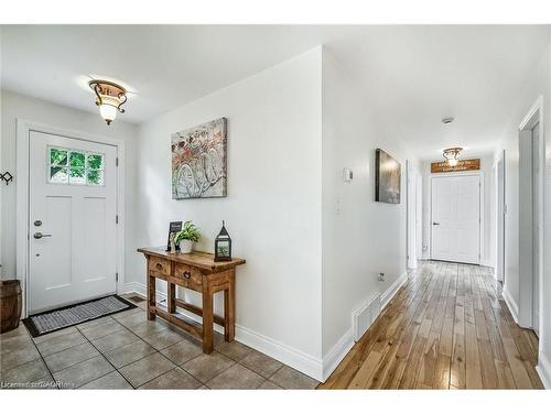 8 Beach Road, Lowbanks, ON - Indoor Photo Showing Other Room