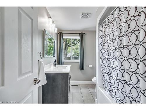 8 Beach Road, Lowbanks, ON - Indoor