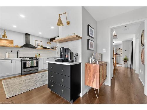 3 Jacqueline Boulevard, Hamilton, ON - Indoor Photo Showing Kitchen