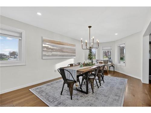 3 Jacqueline Boulevard, Hamilton, ON - Indoor Photo Showing Dining Room