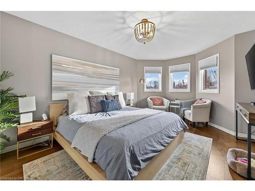 3 Jacqueline Boulevard, Hamilton, ON - Indoor Photo Showing Bedroom