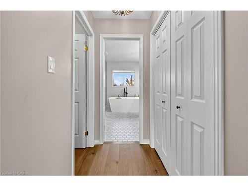 3 Jacqueline Boulevard, Hamilton, ON - Indoor Photo Showing Other Room