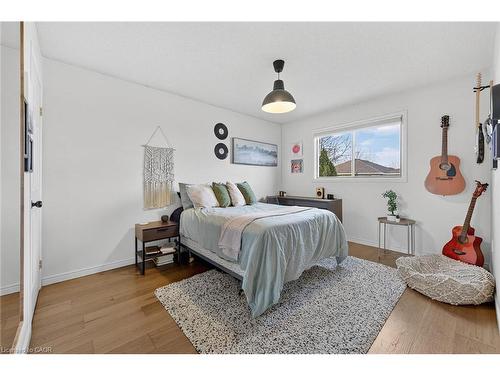 3 Jacqueline Boulevard, Hamilton, ON - Indoor Photo Showing Bedroom