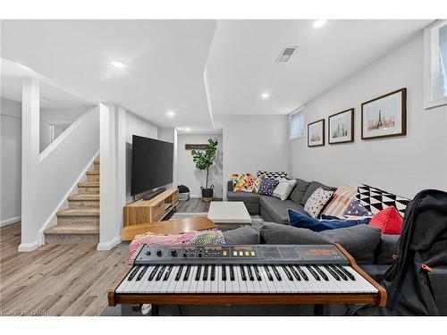 3 Jacqueline Boulevard, Hamilton, ON - Indoor