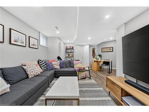 3 Jacqueline Boulevard, Hamilton, ON - Indoor