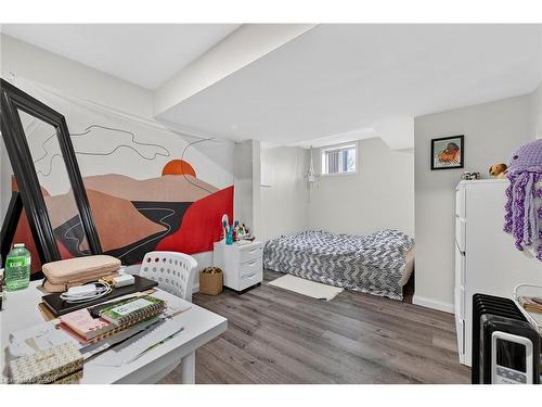3 Jacqueline Boulevard, Hamilton, ON - Indoor Photo Showing Bedroom