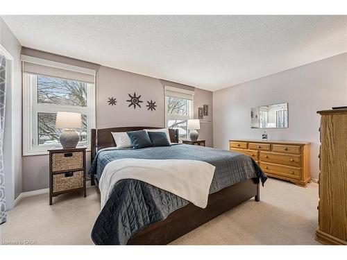 14 Bitzer Court, Cambridge, ON - Indoor Photo Showing Bedroom