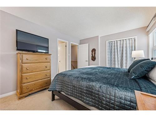 14 Bitzer Court, Cambridge, ON - Indoor Photo Showing Bedroom