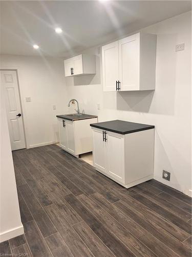 Basement-3401 Regiment Road, London, ON - Indoor Photo Showing Kitchen