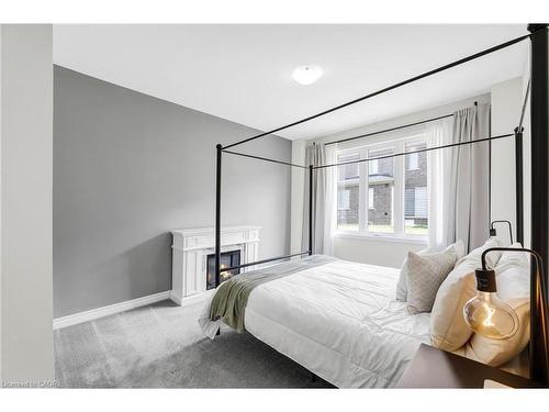 11 Harwood Street, Tillsonburg, ON - Indoor Photo Showing Bedroom