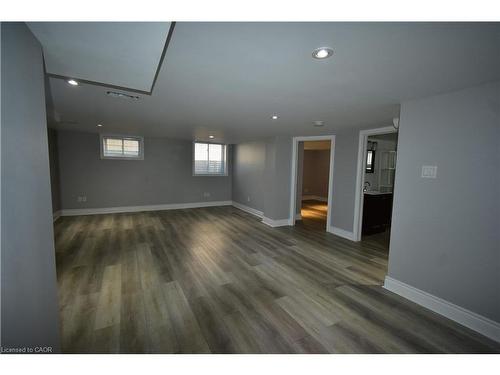 2-2176 Queensway Drive, Burlington, ON - Indoor