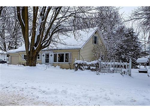 670 Elm Avenue N, Listowel, ON - Outdoor