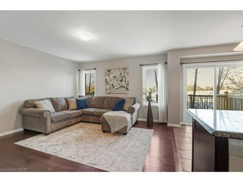 286 Apple Hill Crescent, Kitchener, ON - Indoor Photo Showing Living Room